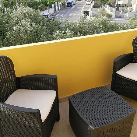 Domus Deiana شقة