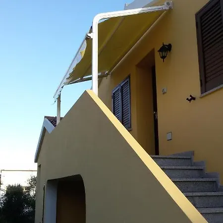 Domus Deiana شقة *