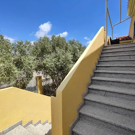 Domus Deiana أولبيا