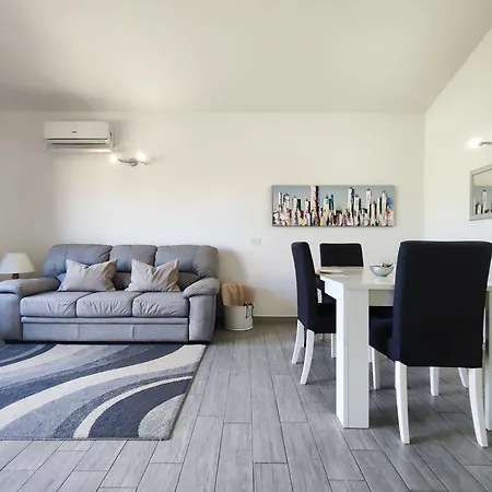 شقة Domus Deiana *